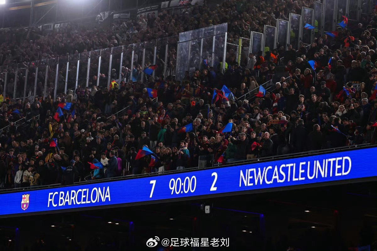 火力全开！本赛季欧冠1/8决赛16场比赛打入68球，近66年最多。今日凌晨，欧冠