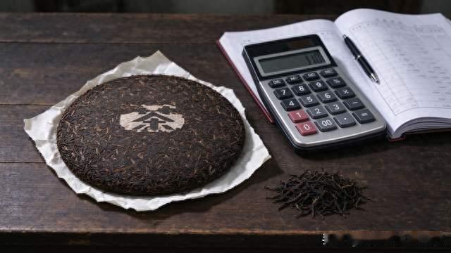 一饼357克的普洱茶，价格到底是怎么算出来的？拆开给你看