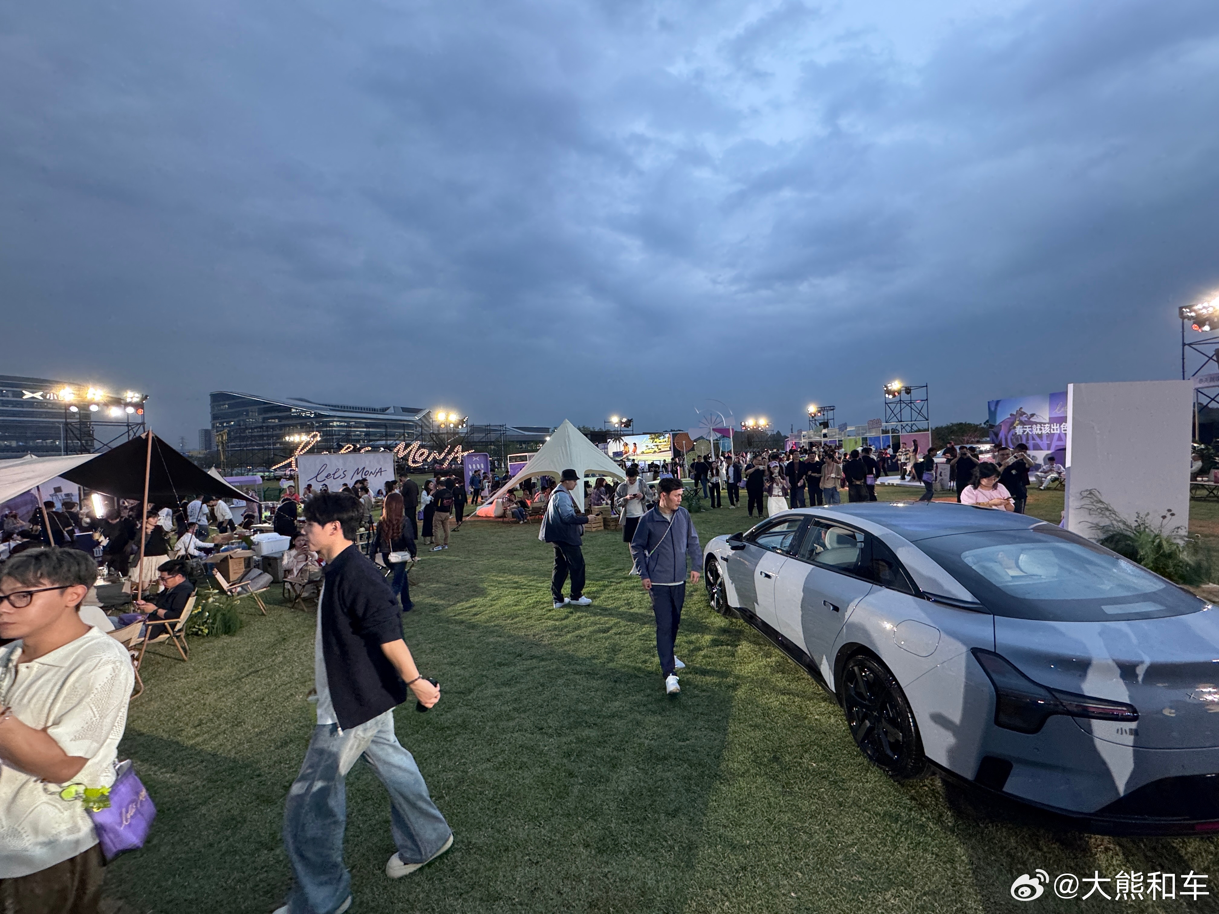 也就小鹏了，把发布会办成party！26款M03大卖哈！！N欧阳娜娜开新款mon