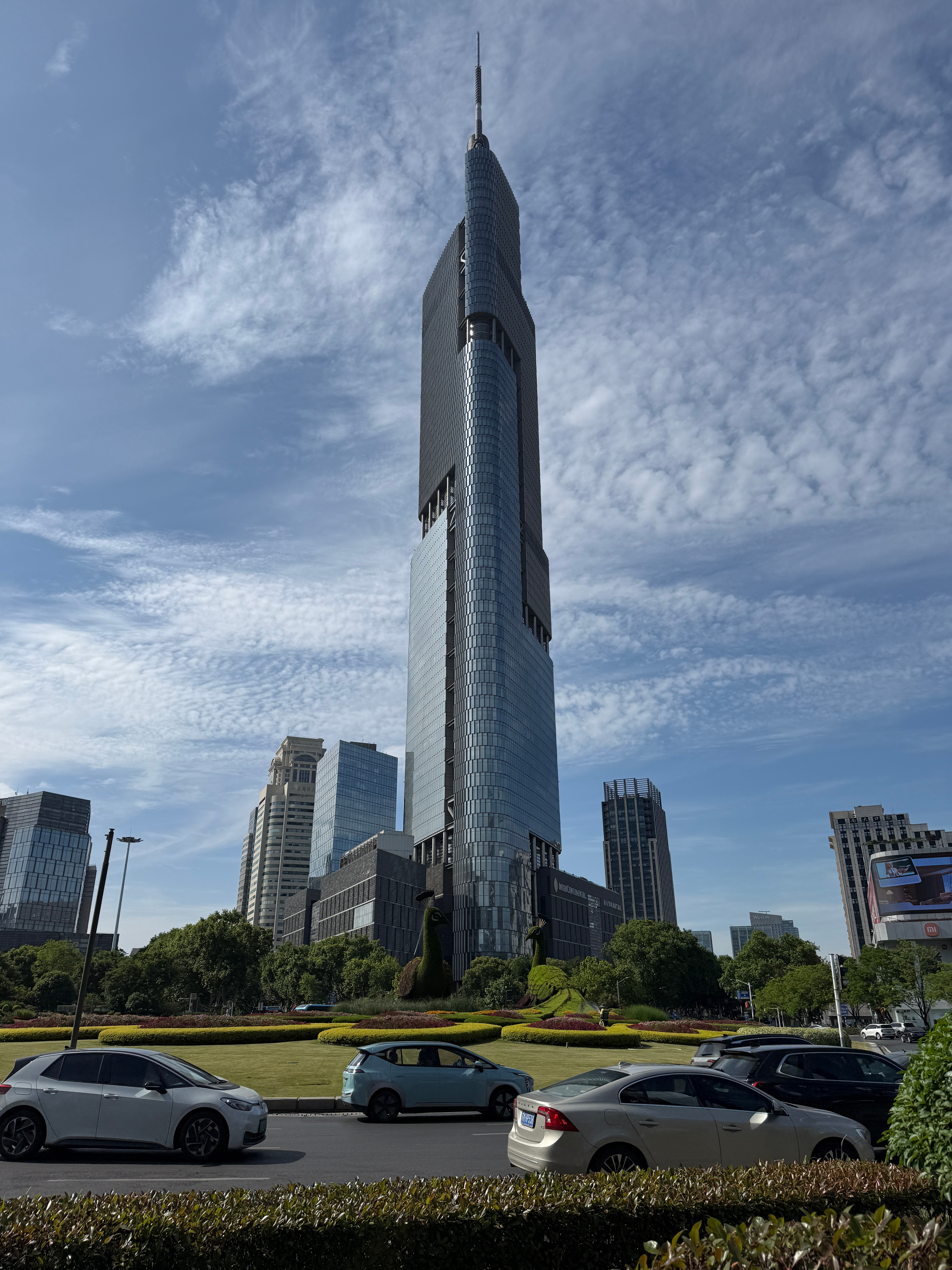 闪现南京鼓楼广场～祝大家周末愉快