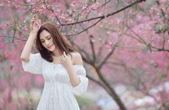 福报大的女人，核心是修心积德、知行合一，以下特质最能聚福，占3样便自带贵气。
