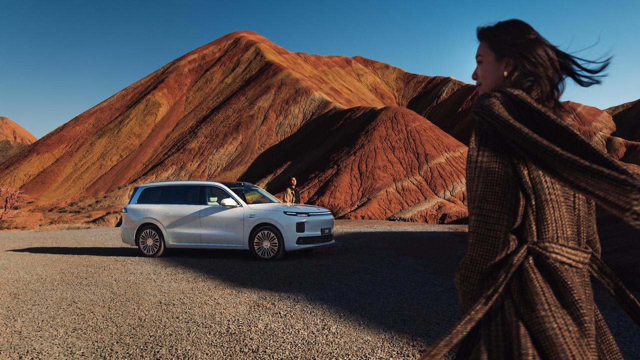 零跑的大六座SUV来了，在我看来，豪华的本质是让生活更舒服，而非摆高姿态。零跑D