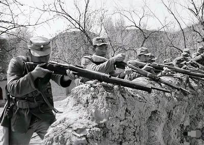 1942年，日军“佐佐木勋小组”执行“斩首”行动，突袭八路军第8军分区司令部，副