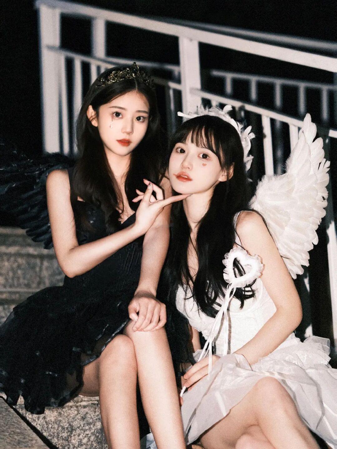 “光到底是救赎 还是深渊”🌙