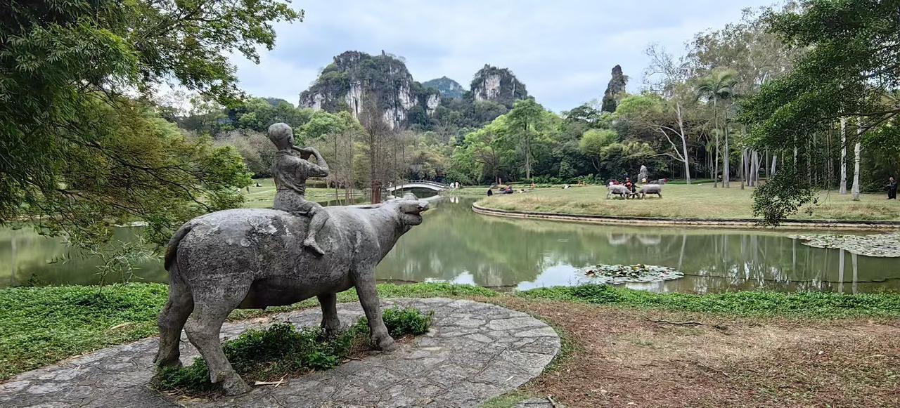 我们到了一定的年纪，才会发现，人生其实有很多东西是，可有可无，可去可留的。一生很