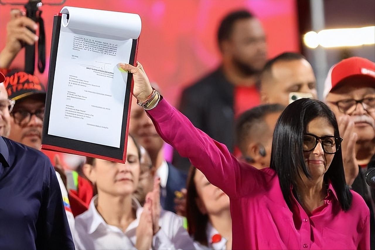 美式“拯救”沦为笑话！美军抓走马杜罗已三个多月，委内瑞拉非但没迎来曙光，反而陷入