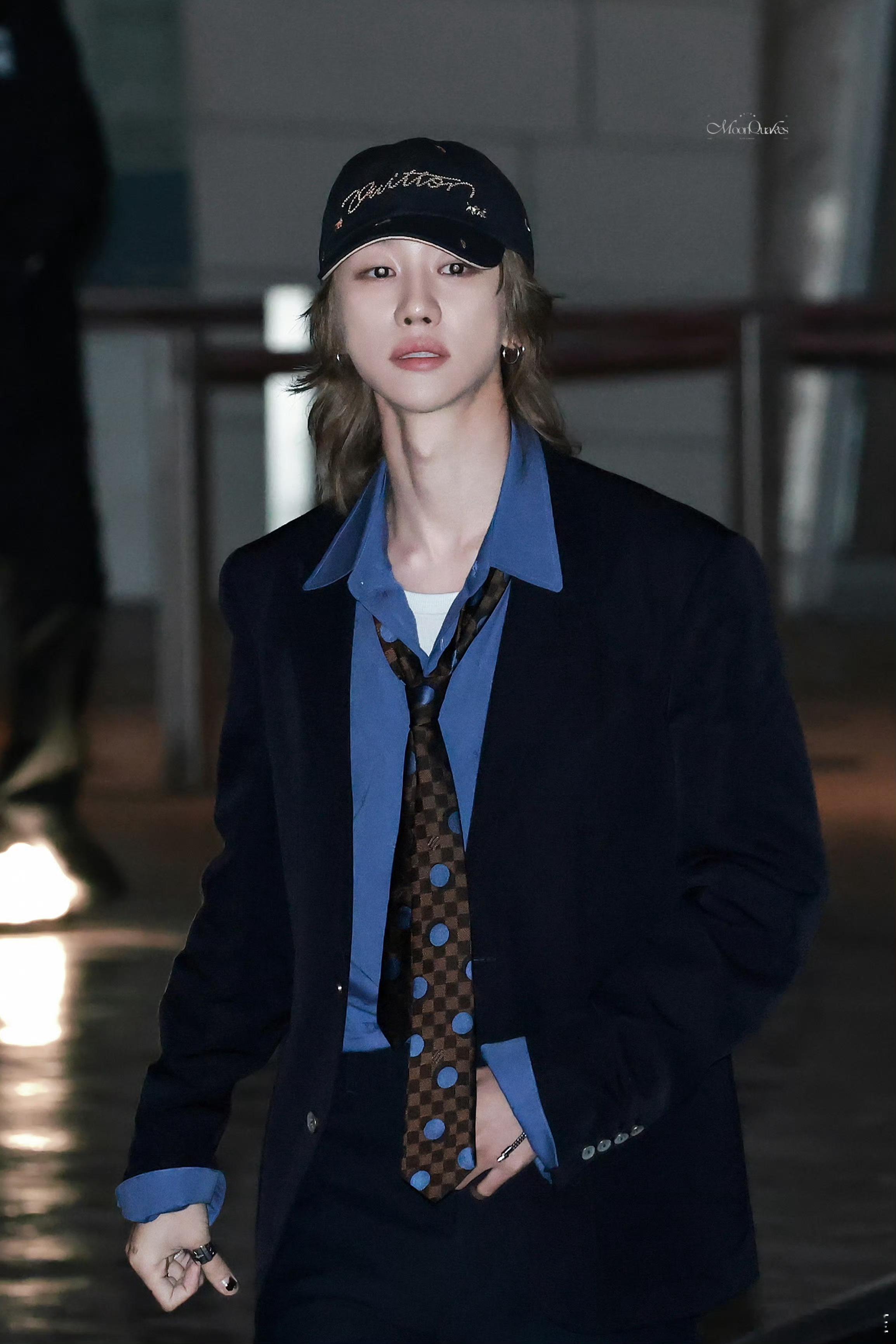 一早就看到徐明浩凌晨LV大秀图，中国大明星闪耀巴黎秀场就是这样了吧整个人都在发光