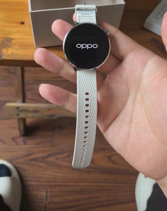 为了莎莎，放弃iwatch用oppo快一个月啦