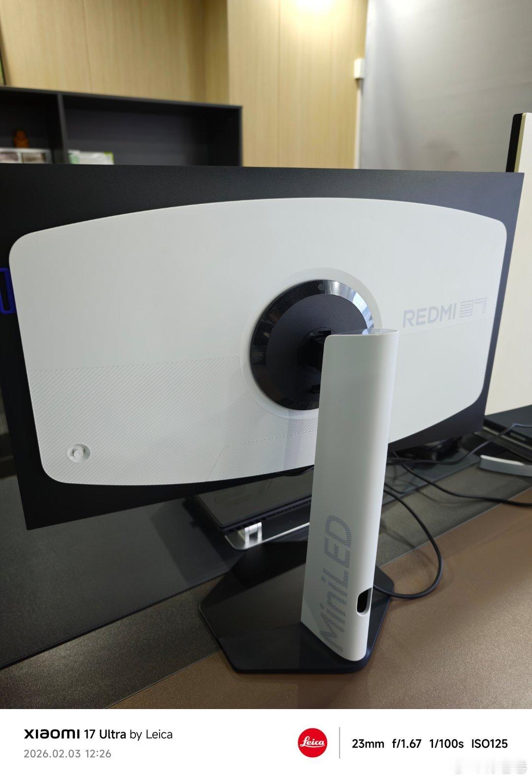 红米显示器，安排上了啊，颜值蛮高的显示器我的日常plog付卷卷