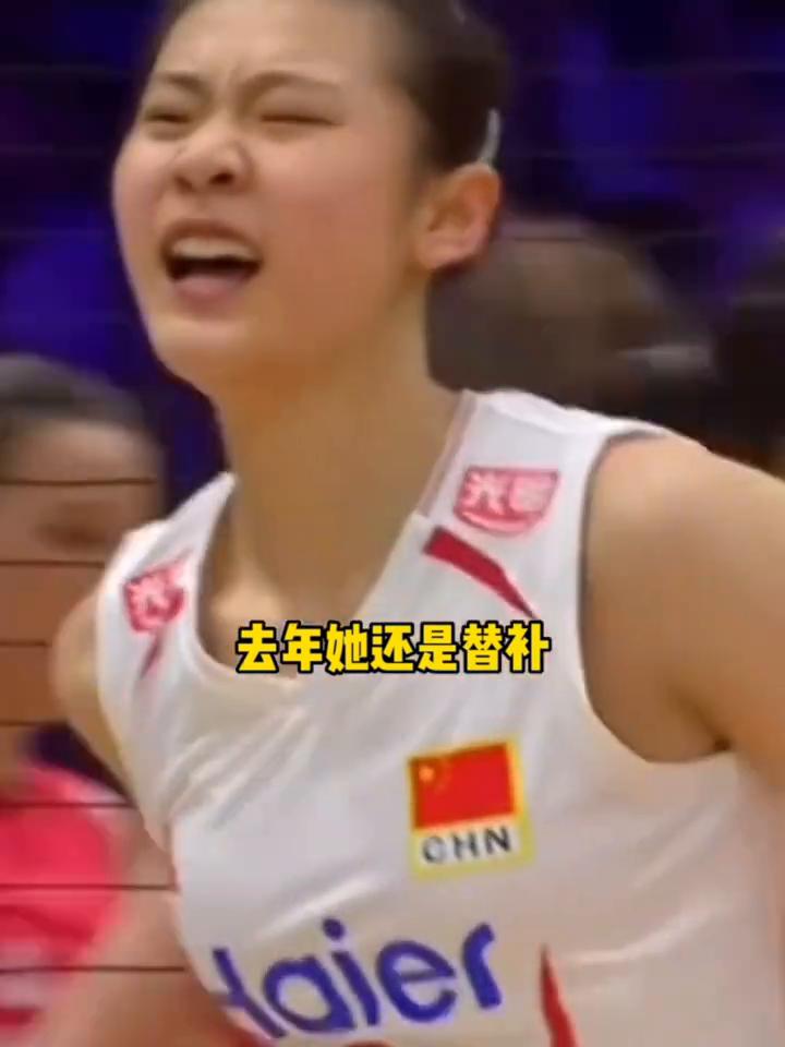 去年她还是替补，在王奥芊身上看到赵蕊蕊的影子。
王奥芊已经成长起来，18岁的她已