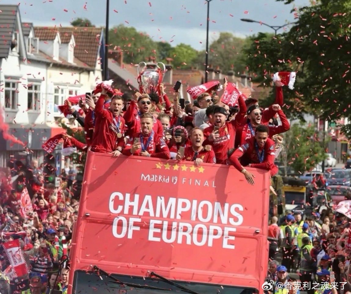 张伯伦关于利物浦球迷给他的震撼：“说实话，我无法用语言形容那种场面。我从没见过一