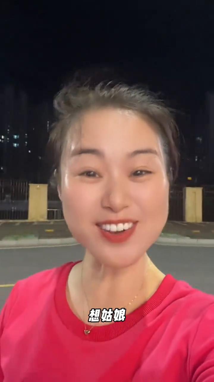 在这个世界上谁都没有男人专一，他们一辈子就只干一件事：想女人。小的时候想妈妈，十