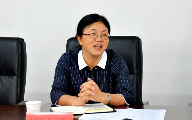 翻看饶瑜珠的工作履历你会发现，她绝对是不折不扣的“内鬼”，在纪监部门工作超过35