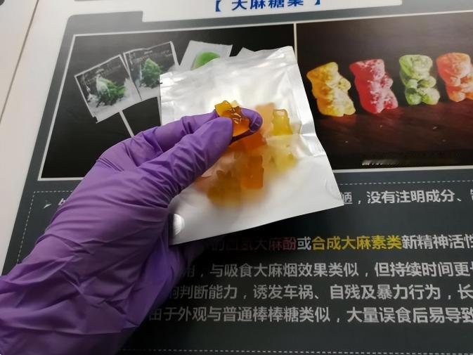 翻出产地那一行，我手都在抖。
日本网友那句“打败中国指日可待”，说实话，要不是亲