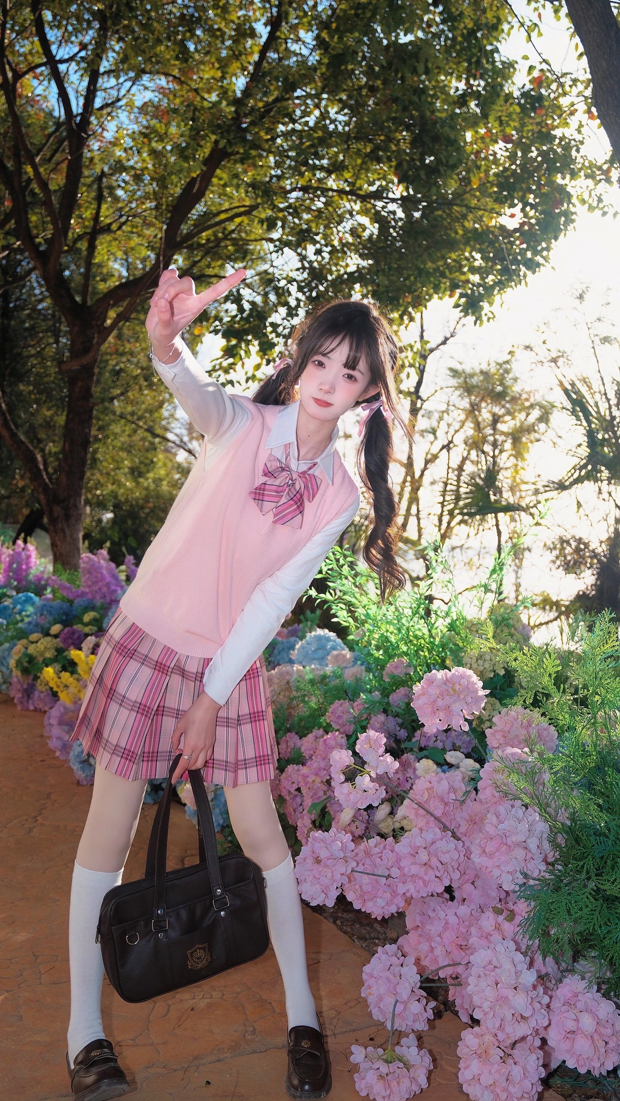 我太迟钝还来不及抱住你的背脊