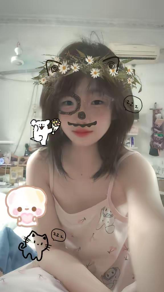 一零后女生