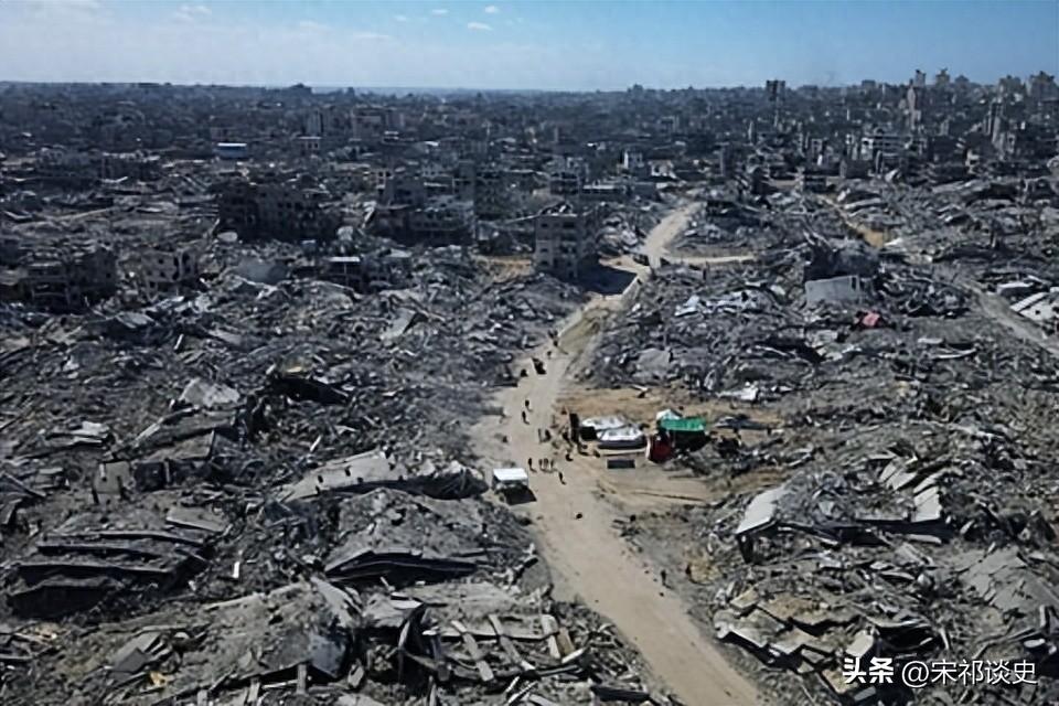 以色列的行为，已经不能用“战争”来定义了。2023年以来，加沙7万巴勒斯坦人丧生