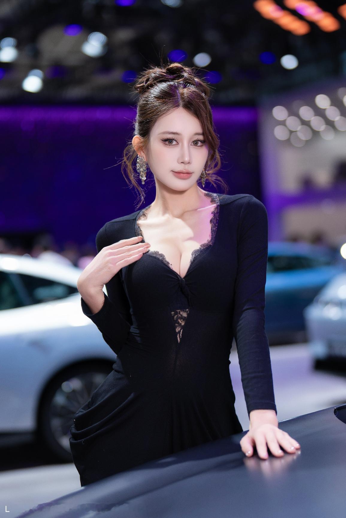 聆听猎人的车展日记聆听在广州国际车展猎人与车展 2025 广州国际车展想把图片带