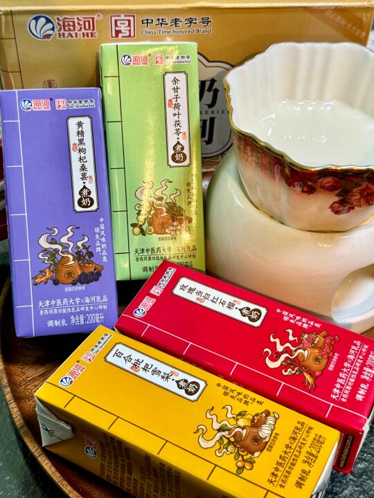 海河牛奶这回的联名 真的很天津！