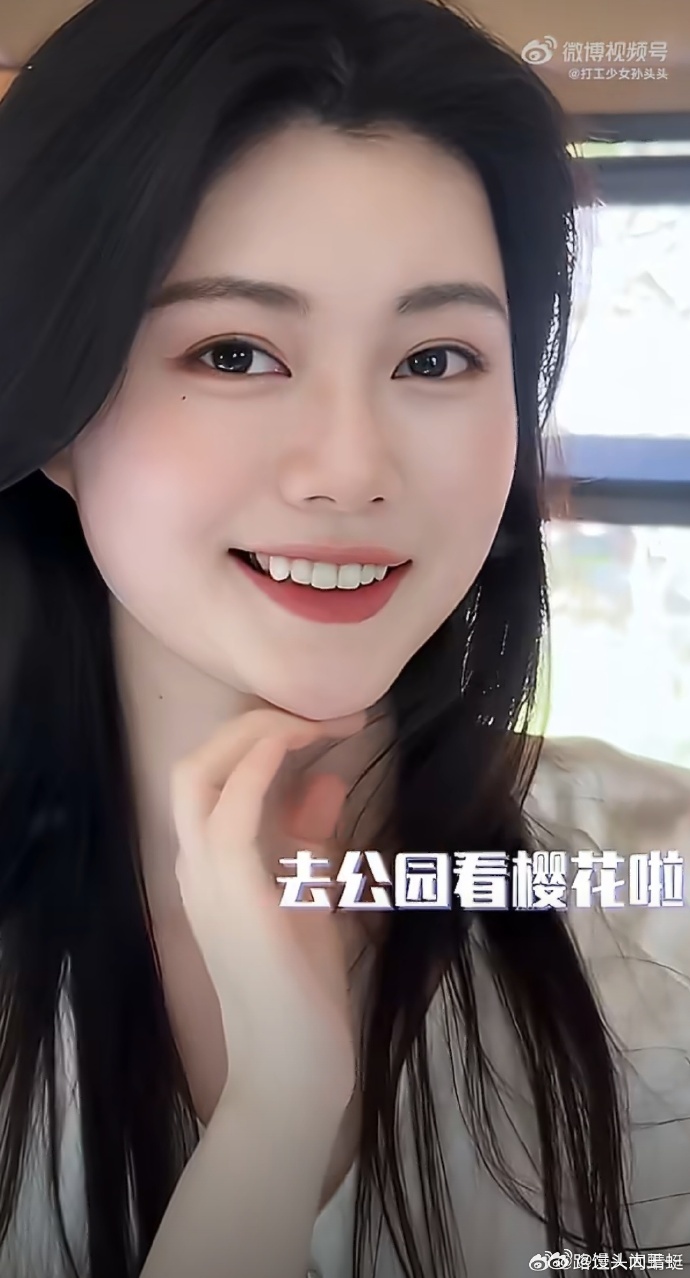 方圆脸春日上镜淡妆 终于和方圆脸和解！春日淡妆一整个适配住，柔和五官不显脸大，清