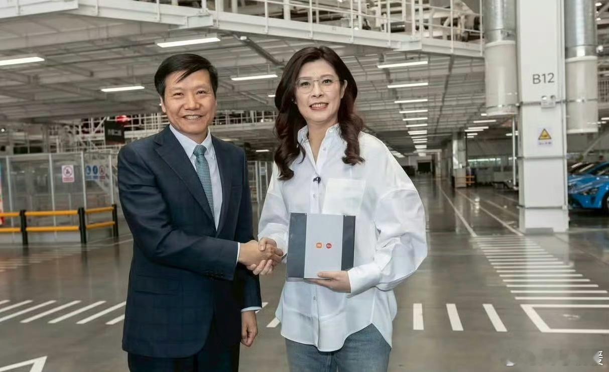 雷总这几天真的忙到飞起！从郑丽文参访小米汽车工厂，到西班牙首相桑切西专程打卡小米