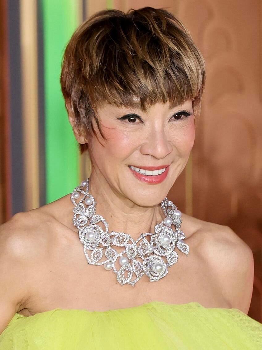 杨紫琼短发造型亮相《魔法坏女巫2》纽约首映礼