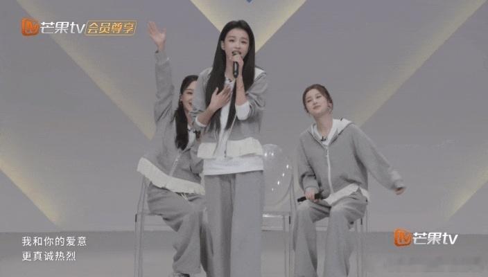 原来孙怡声音这么好听 孙怡这个嗓音真的太适合小甜歌了，清甜又不腻，听完心情直接变