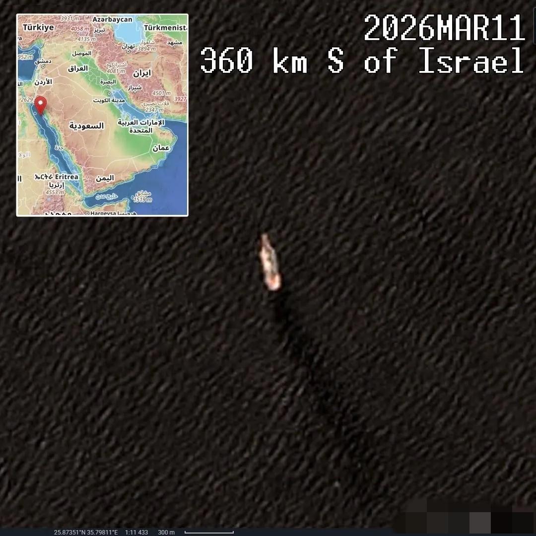 昨日，福特号航空母舰在红海海域、以色列以南不到370公里处被发现。
该舰位于红海