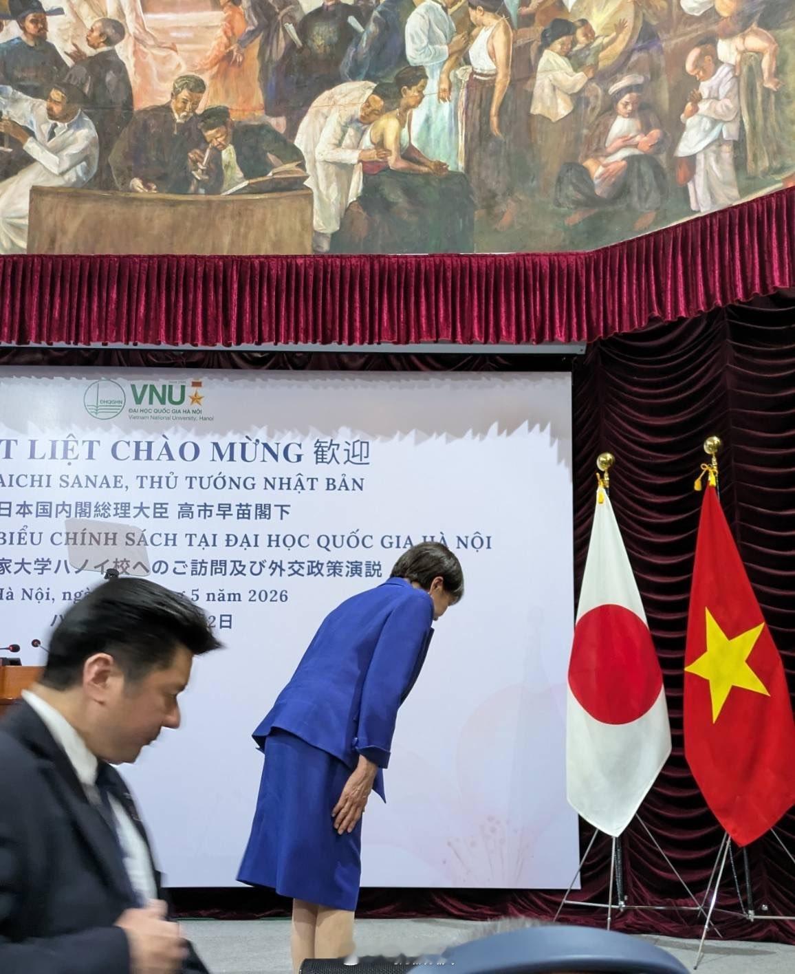5月2日下午，高市早苗在越南访问的第二天，在越南国家大学发表了外交政策演讲，介绍
