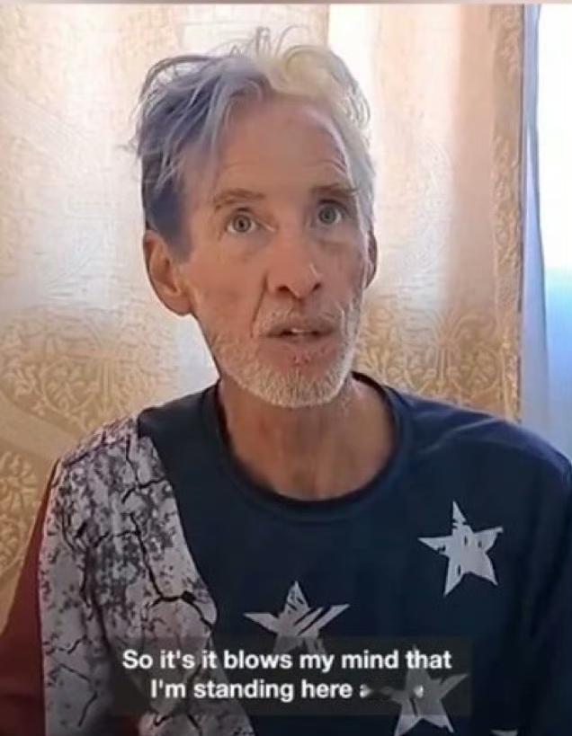 他带枪靠近特朗普，不是为了喊口号，是真想开枪。
监控拍得清清楚楚：他盯着总统的方