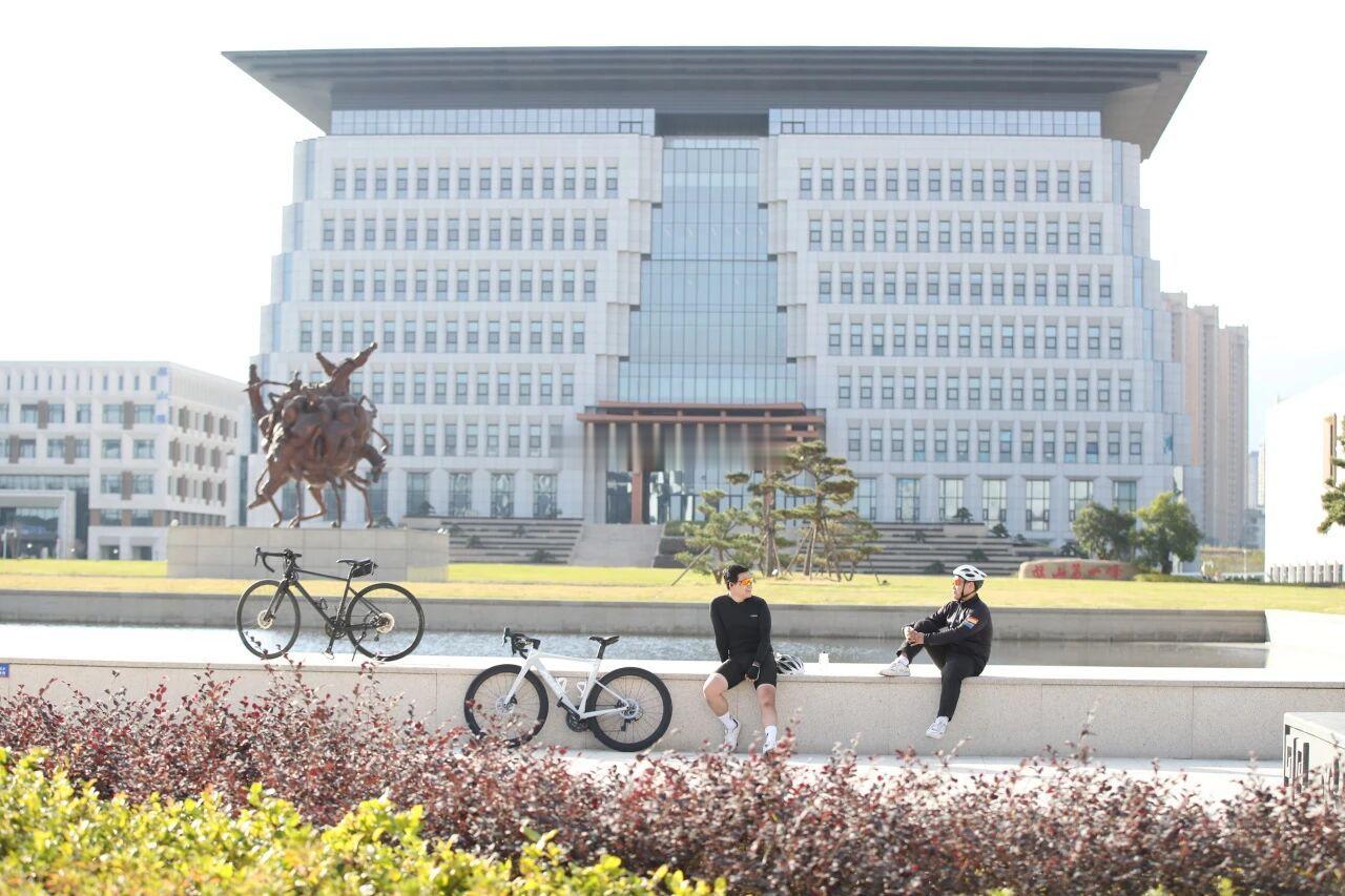 王树国：福耀科技大学适合立志钻研技术、开拓实业的学生只想混一纸文凭、毕业躺平或安