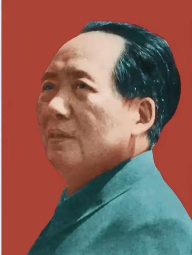 伟人坚毅的目光中永远都是守护着祖国人民的幸福