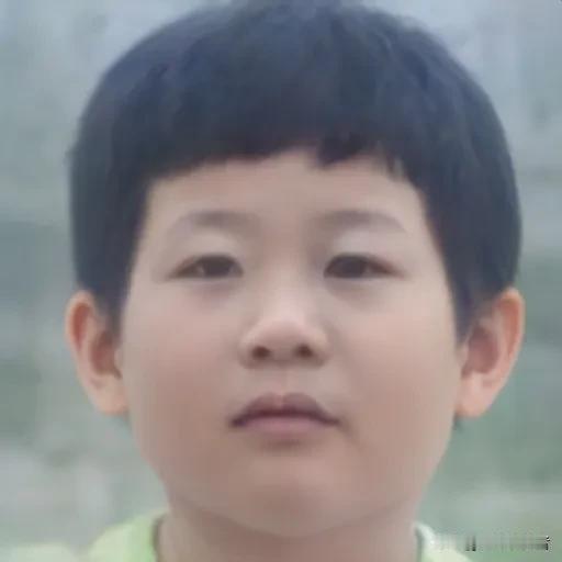 #看看我小时候的样子#Aⅰ图片，小时候怎么变成这样了，胖小子，实际上小时候瘦的可