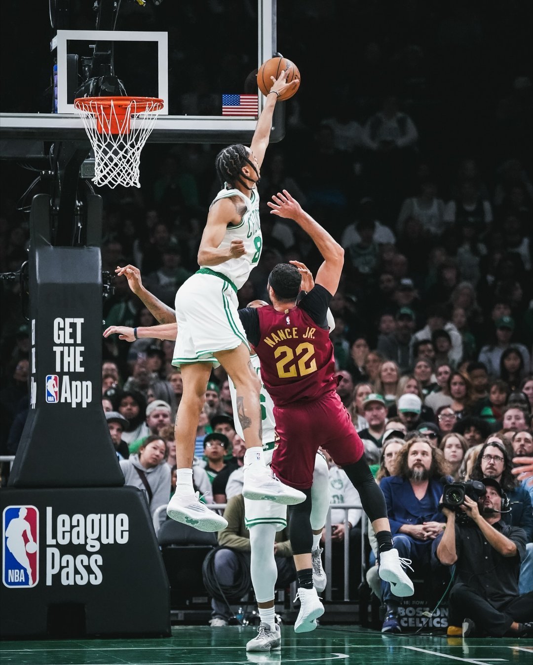 凯尔特人图库 今年交易截止日到来前被送走的4位球员，也祝福他们在新的地方能有上佳