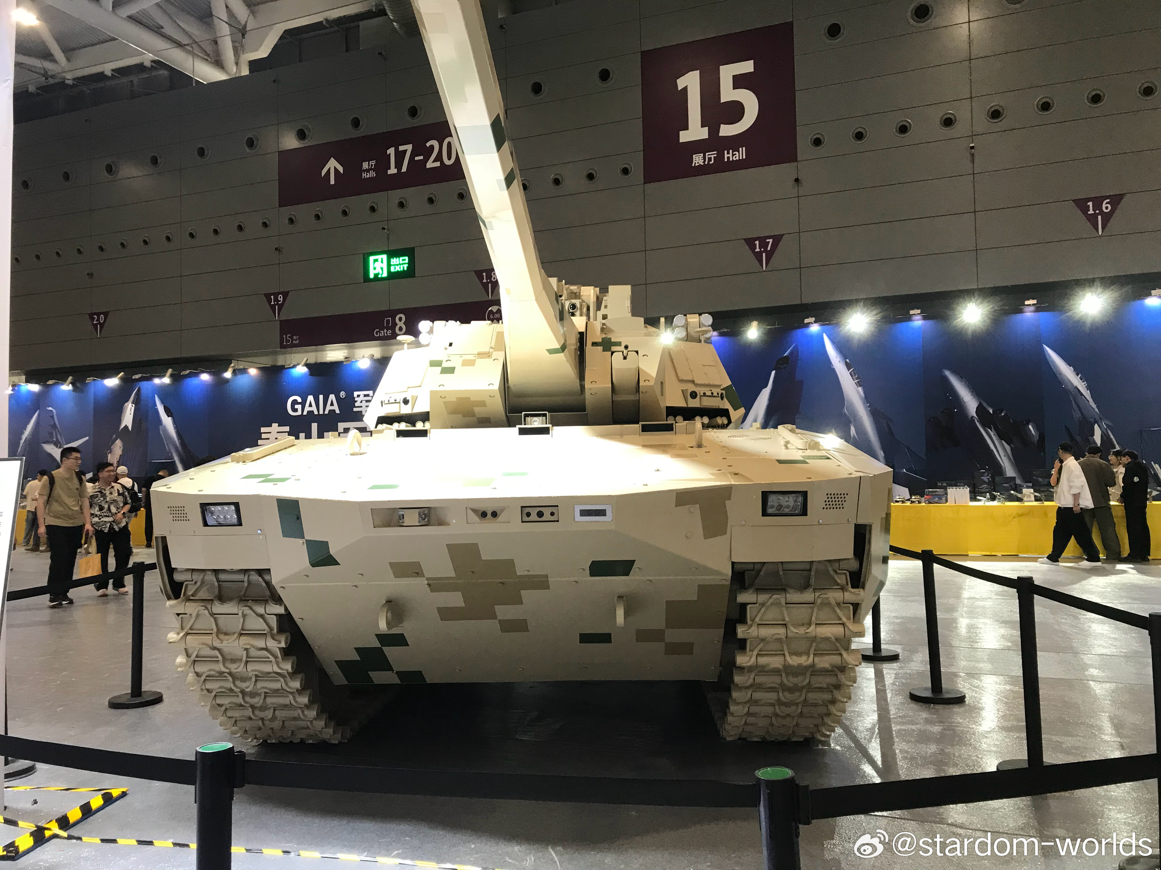 2026深圳改装车展 3.21，不知道的还以为军事展呢 