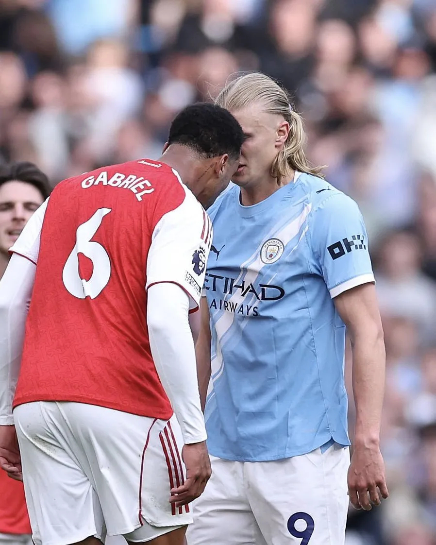 【堂堂正正】哈兰德谈及与加布里埃尔冲突：“我不会随便倒地，除非对方是恶意伤人。要