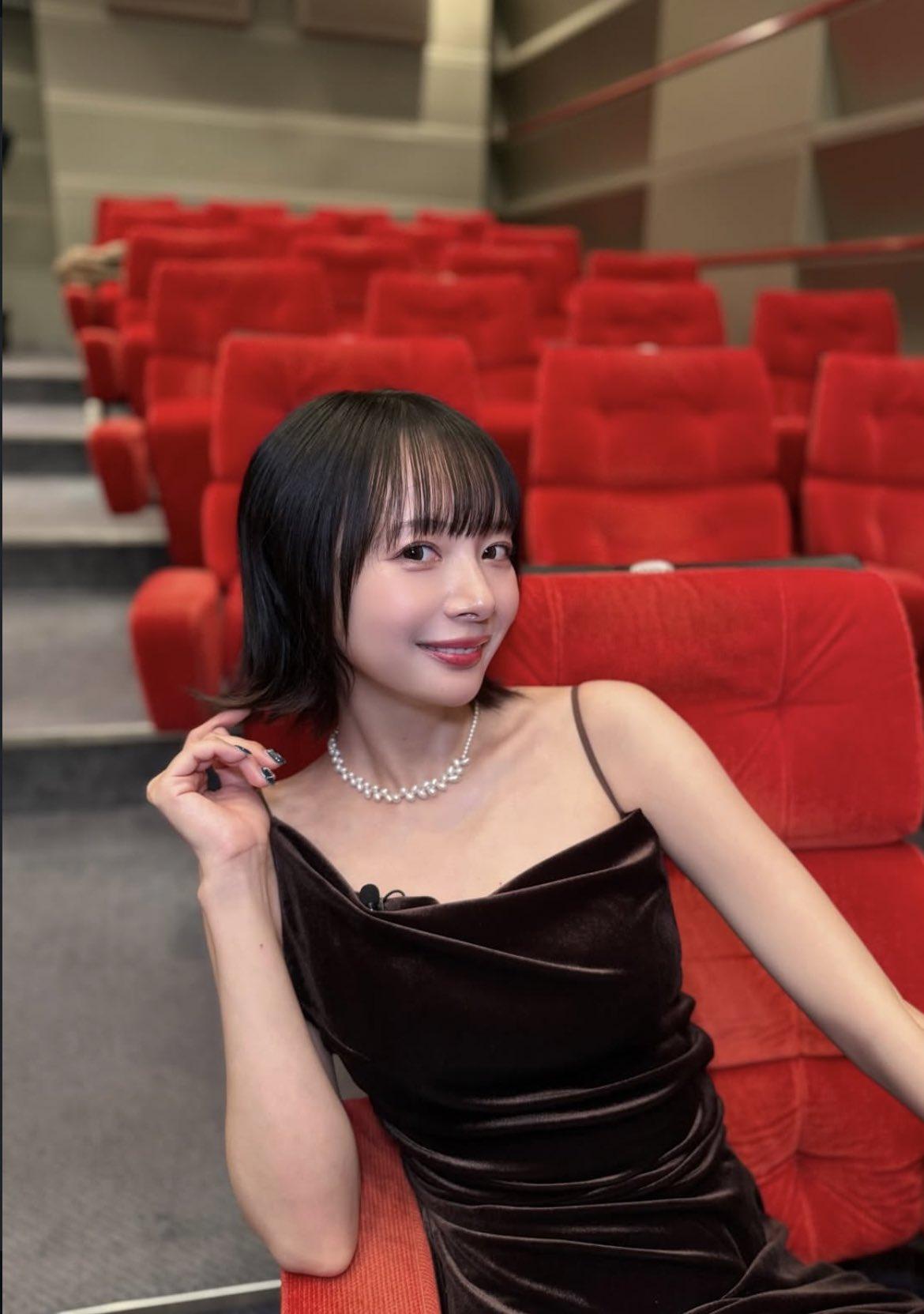 优雅红毯，惊艳一瞥，电影院的浪漫时光