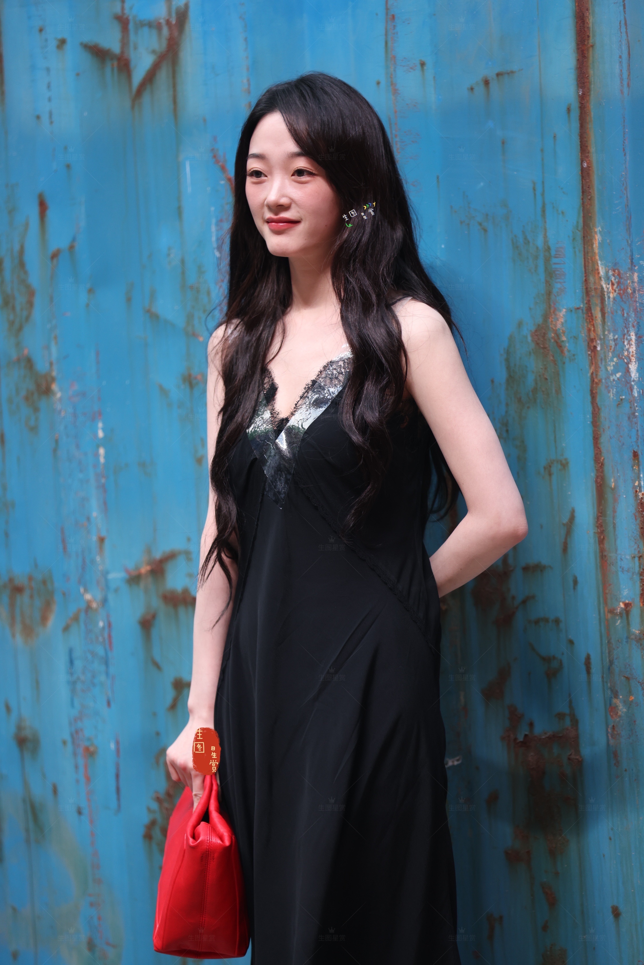 韩星李瑜美，美丽现身上海李瑜美260401上海马吉拉时装秀生图 