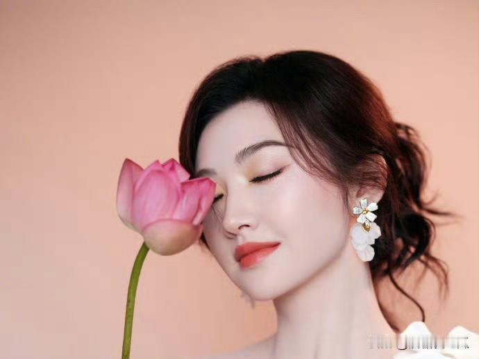 三个依然
景甜我真的心疼你
孙宇晨的小作文很明显就是奔着毁掉景甜去的，追钱他已经