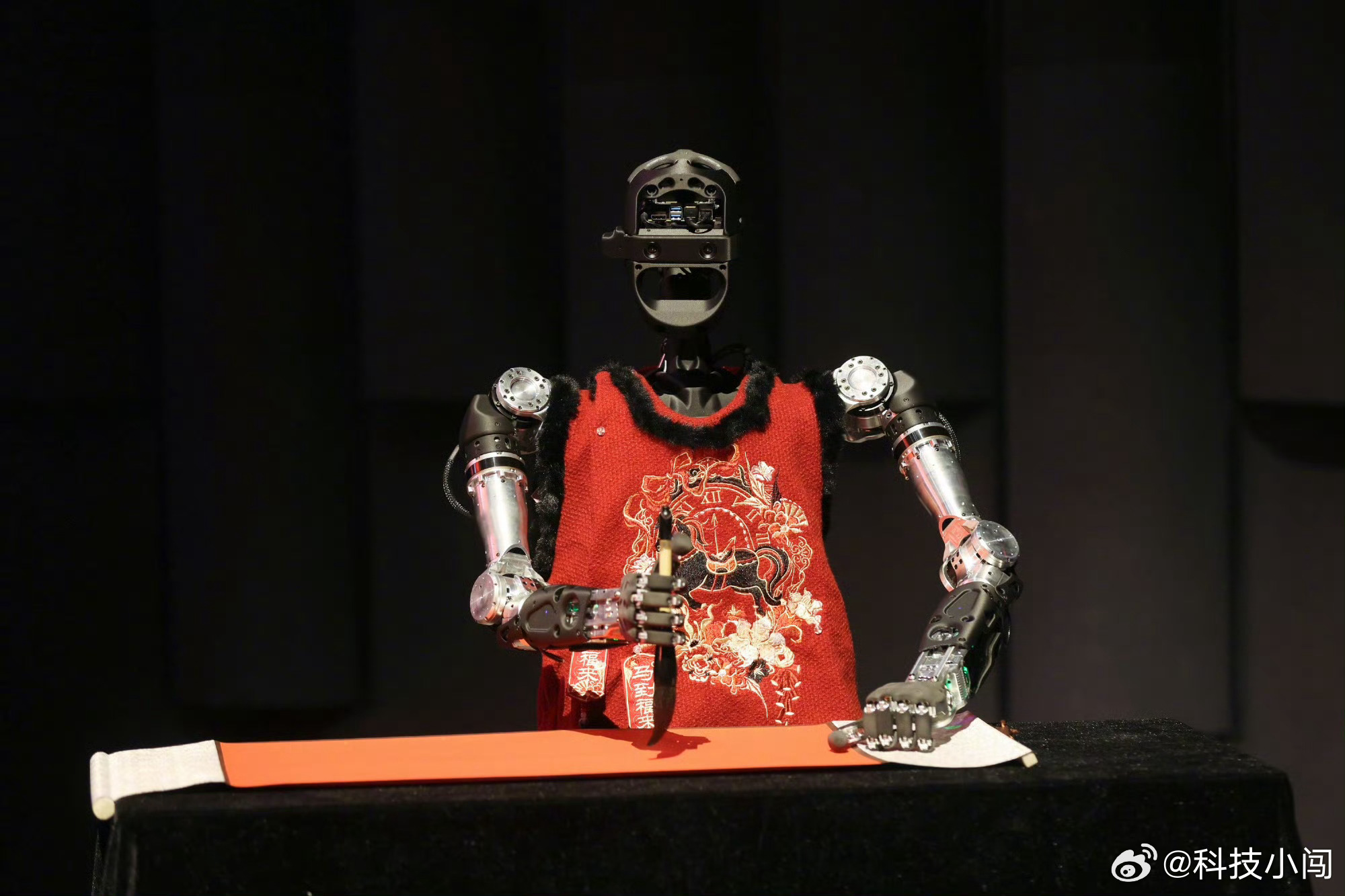 我都很久没拿起毛笔写字了 机器人也是卷起来了人工智能ai创造营