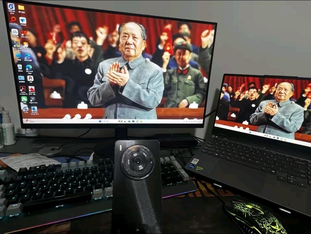 五十年前，全国人民都喜欢毛主席！三十年前，老年人都喜欢毛主席！当下的今天，年轻人