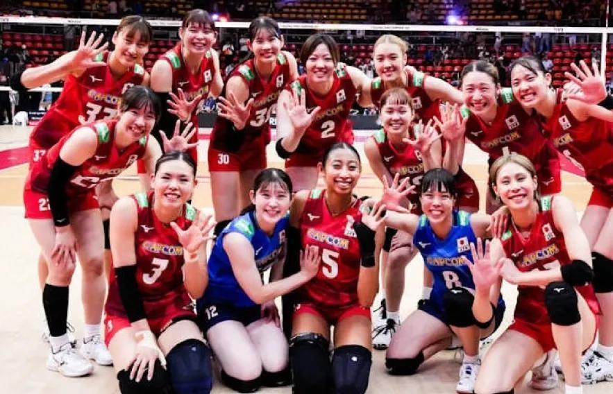 日本女排集训名单高达37人之多！人数是中国女排的两倍！
日本女排今天公布了202