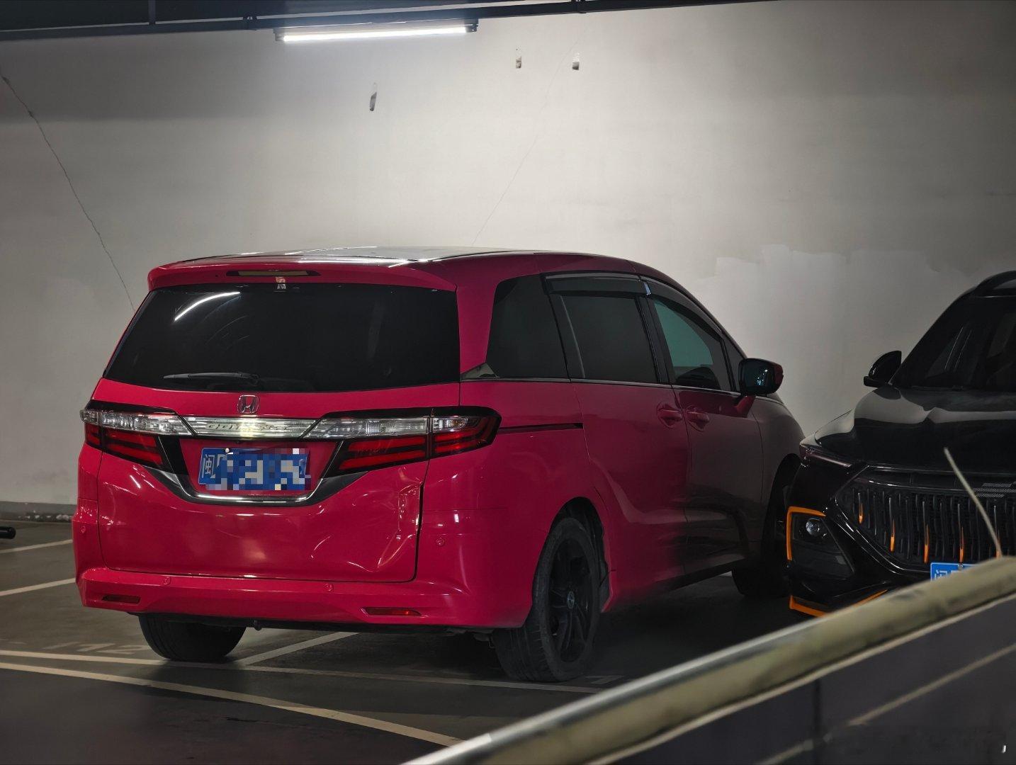 这颜色的奥德赛开出门也是很有勇气 