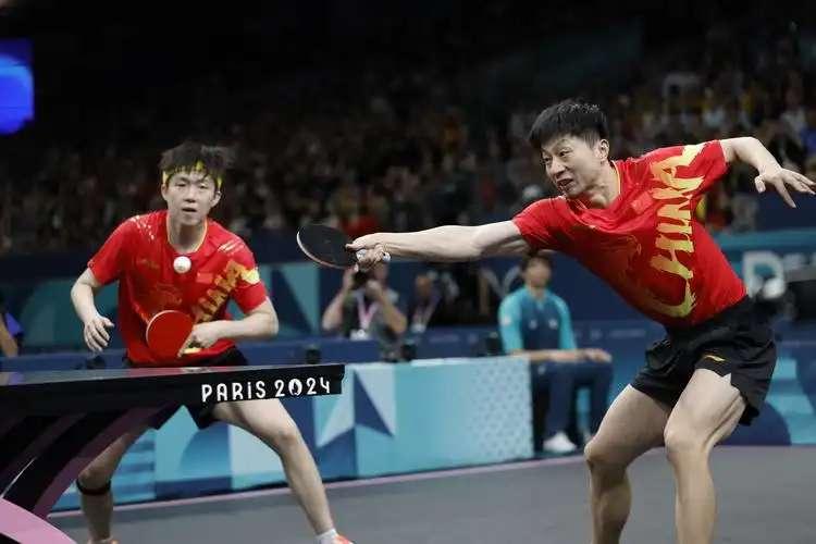 2024年巴黎奥运会上，马龙、樊振东、王楚钦组成的中国队3比0战胜瑞典队，实现乒