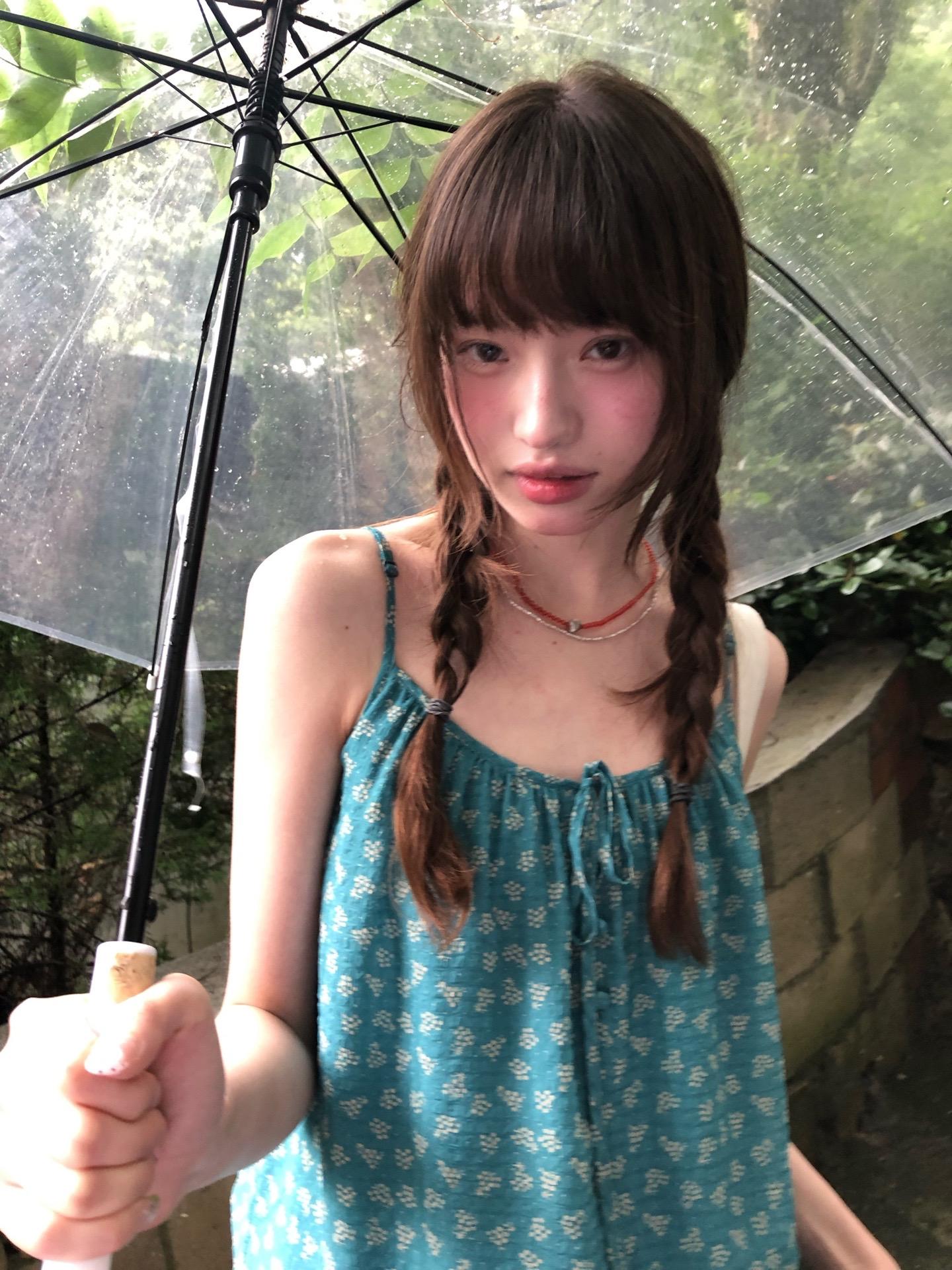 生锈的感情又逢下雨天🌧️。