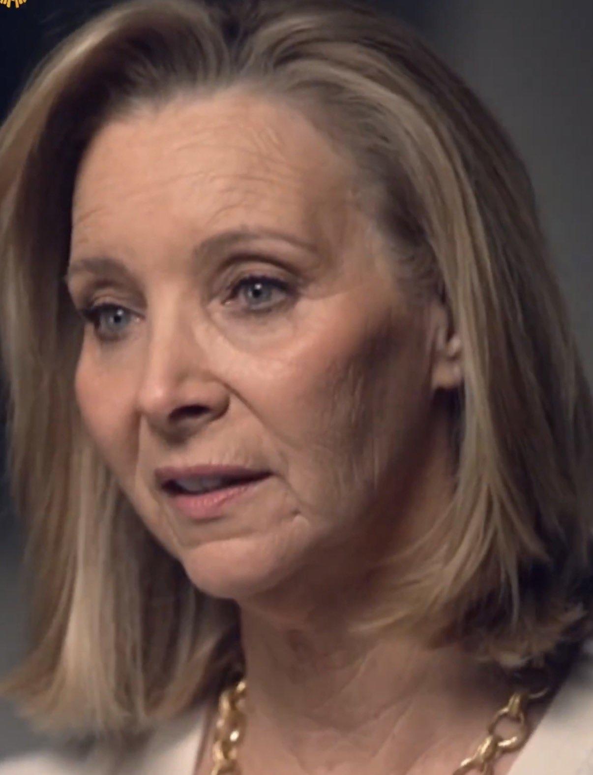 谁说女明星老去就一定要医美？Lisa Kudrow用行动证明：自然老去也可以很优