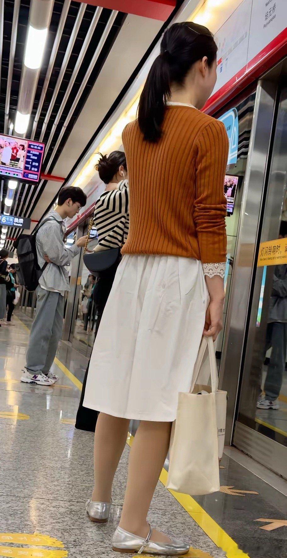 这样的少妇看到就喜欢上了 