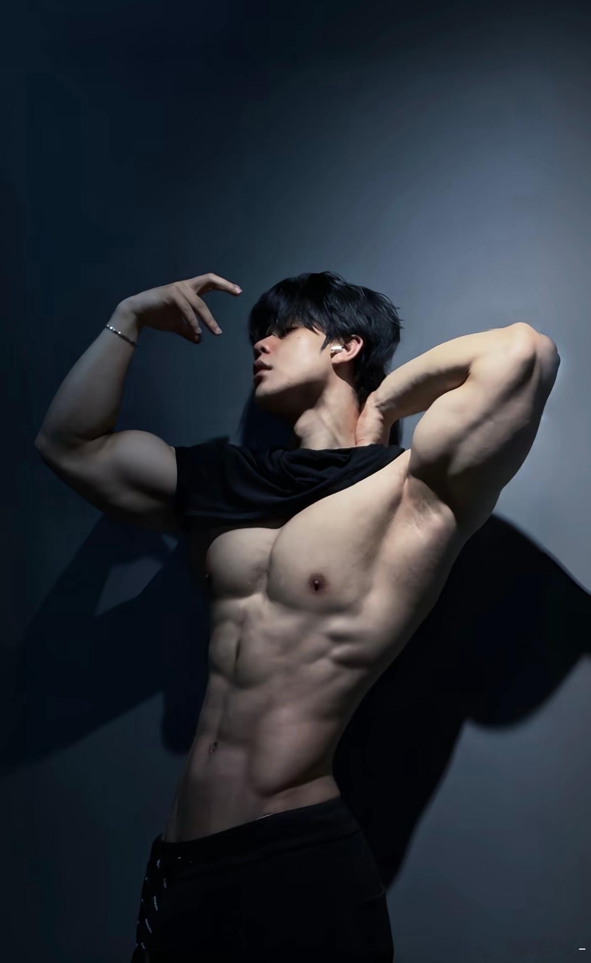 早呀早呀早呀早健身张宏涛[超话] ​​​