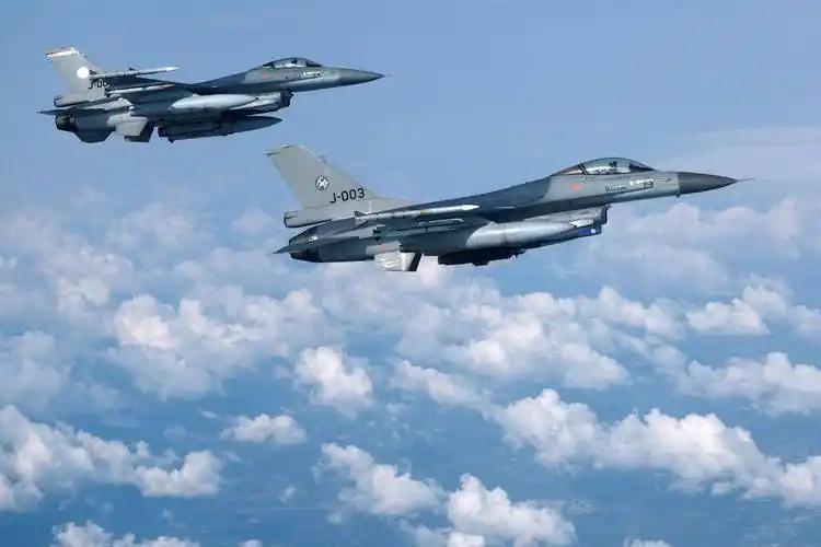 泰国出动美国造的F-16战机，跨境轰炸柬埔寨，结果惨遭中国导弹‘教做人’！

边