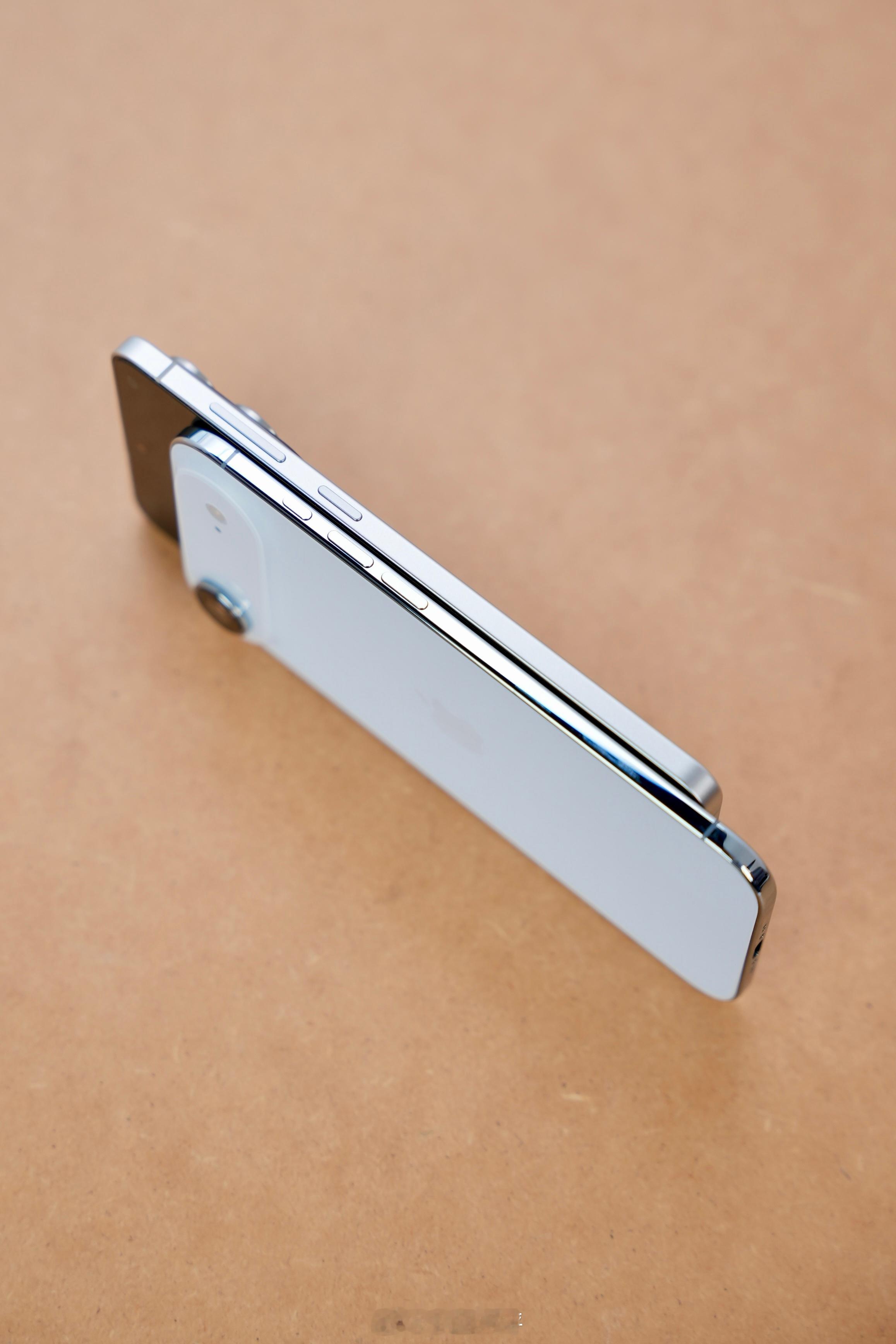 有入手iPhone Air或者三星S25 Edge的小伙伴吗？超薄机日常体验怎么